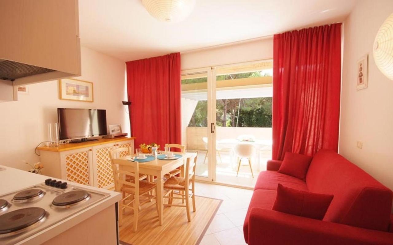 Residence Rex Lo Scoglietto Пунта-Ала Экстерьер фото