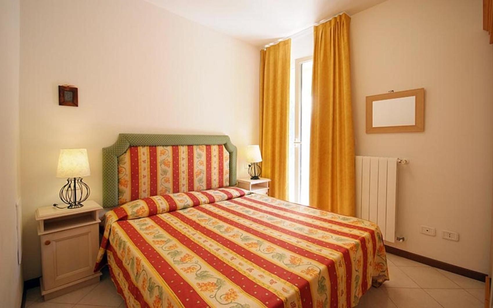 Residence Rex Lo Scoglietto Пунта-Ала Экстерьер фото