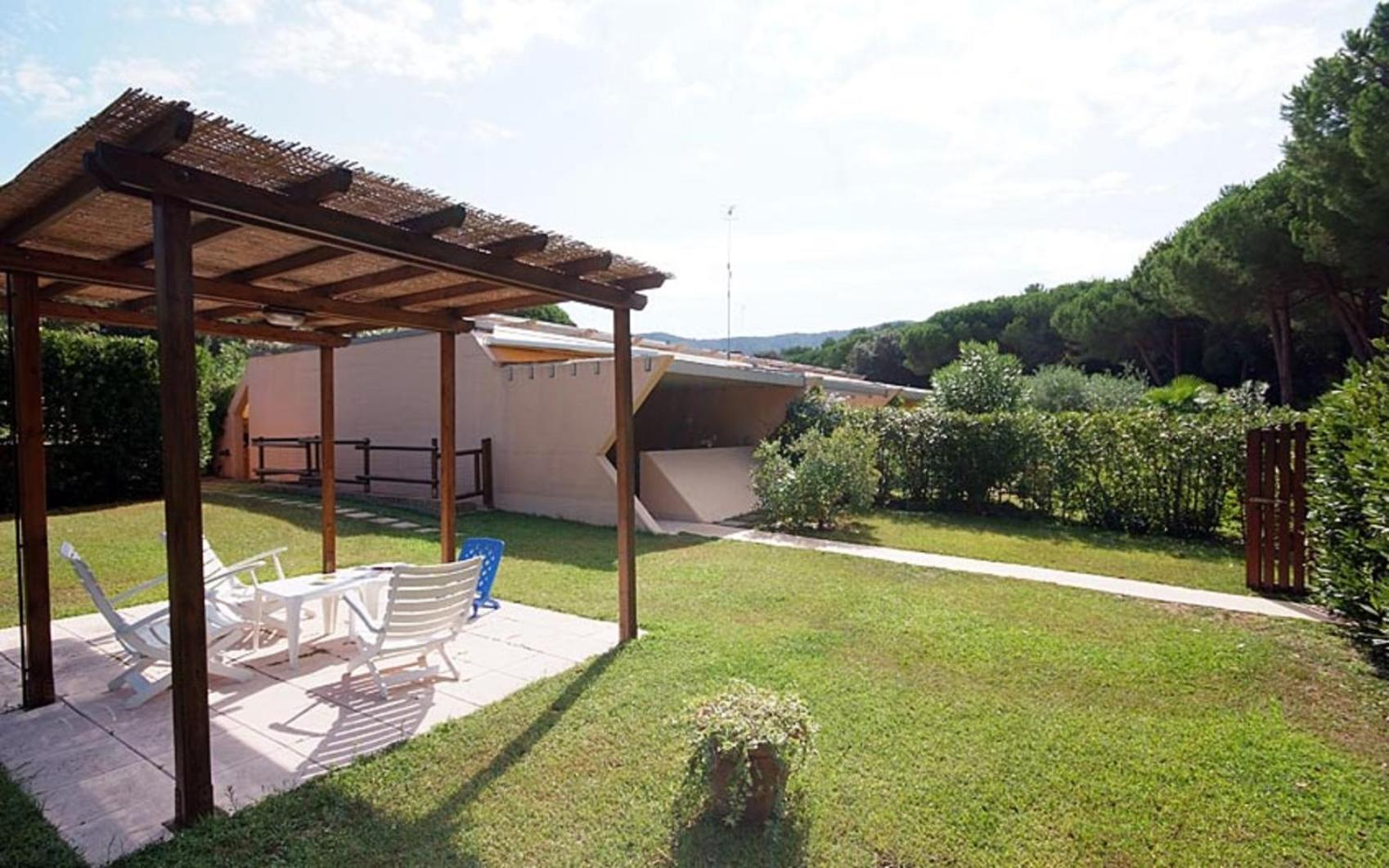 Residence Rex Lo Scoglietto Пунта-Ала Экстерьер фото